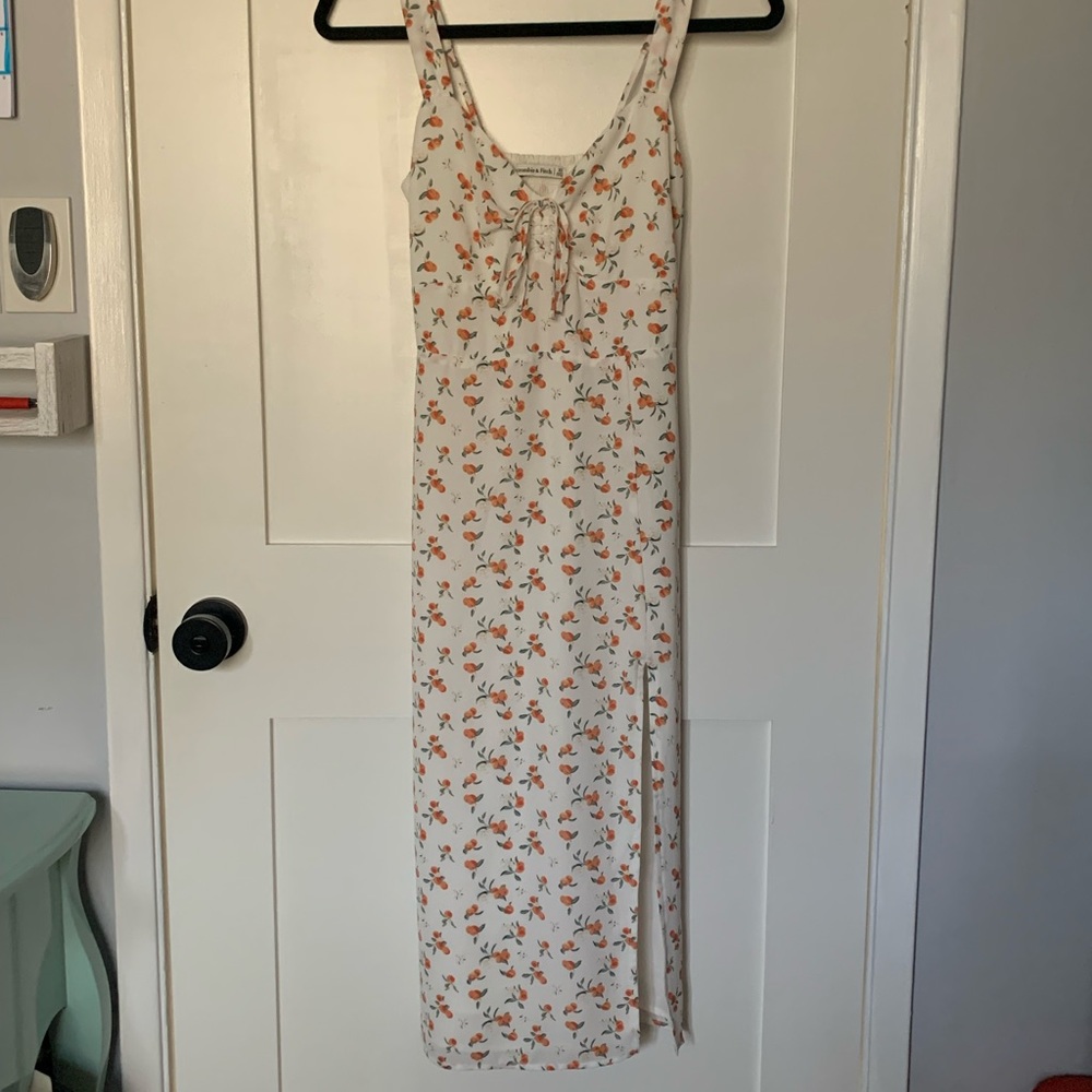 Cinch-front midi dress - white peach